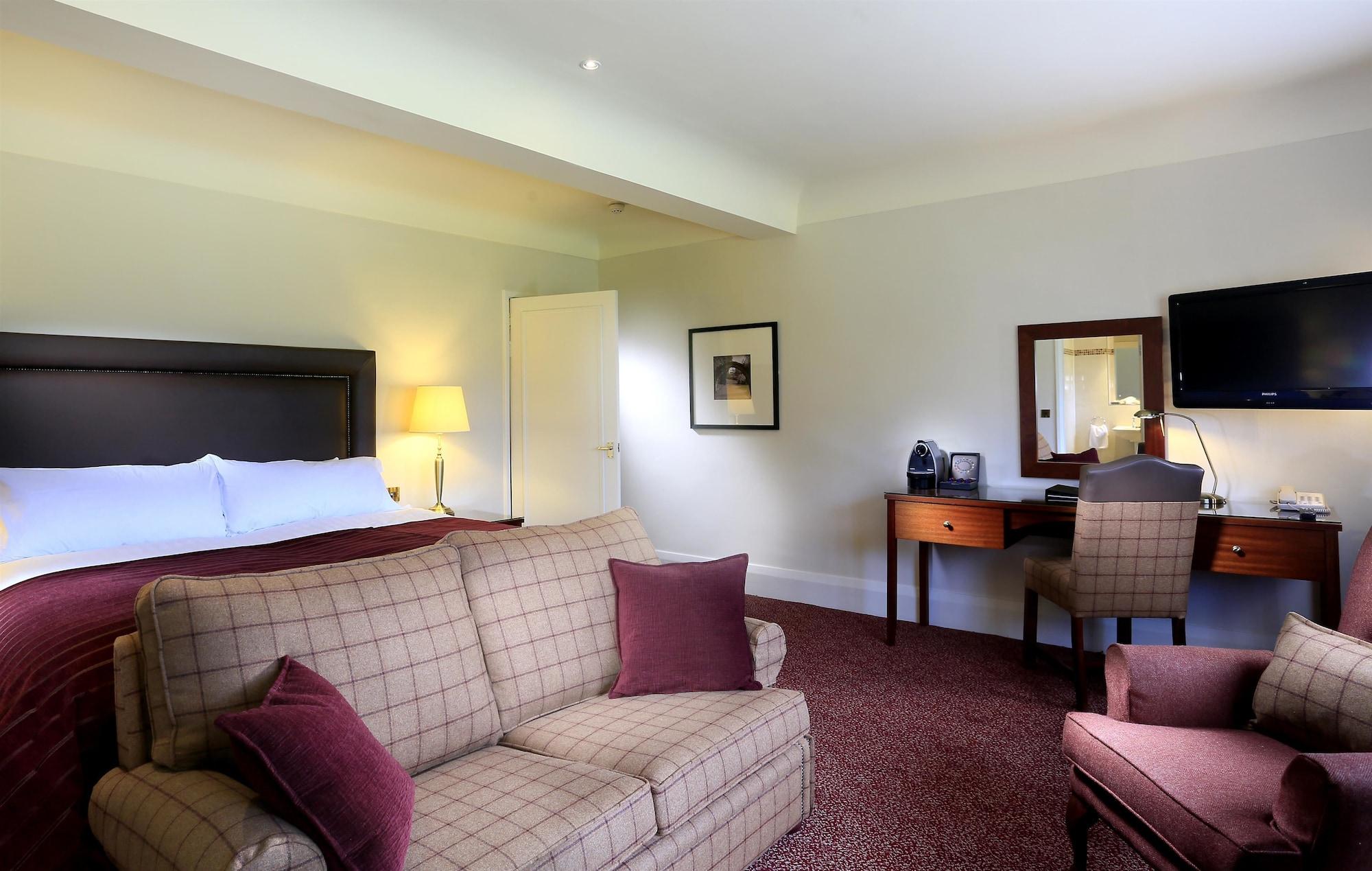 Macdonald Craxton Wood Hotel & Spa Ledsham  Exterior photo