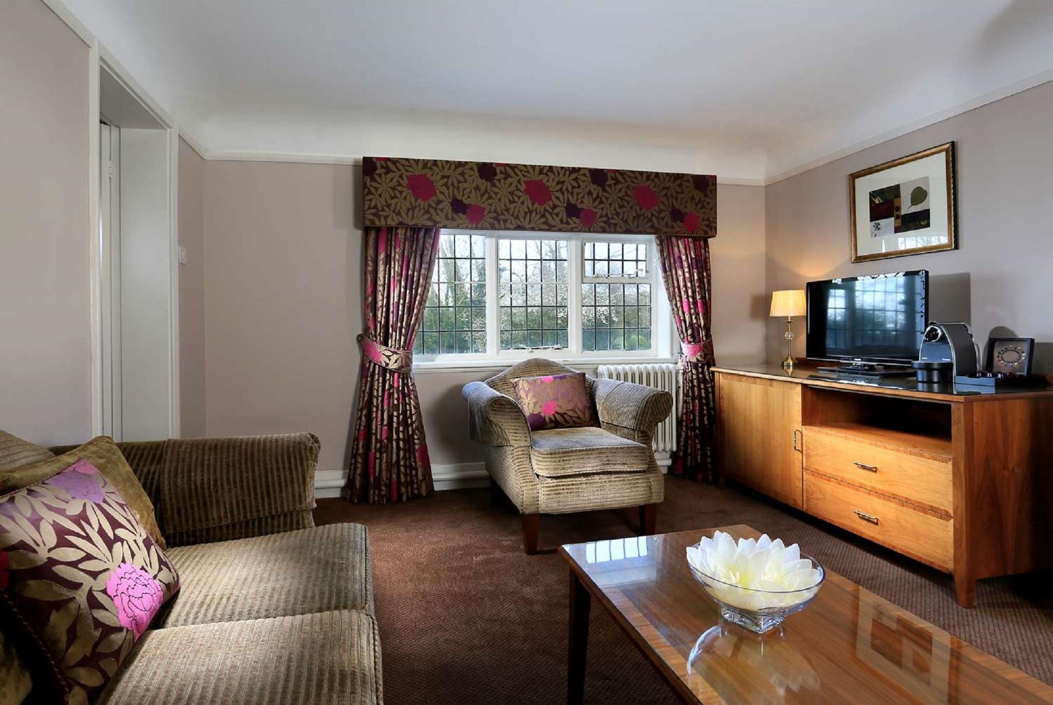 Macdonald Craxton Wood Hotel & Spa Ledsham  Exterior photo