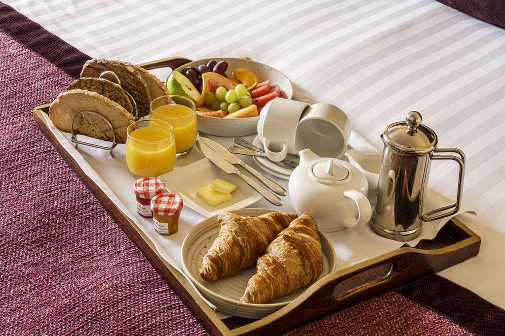 Macdonald Craxton Wood Hotel & Spa Ledsham  Room photo