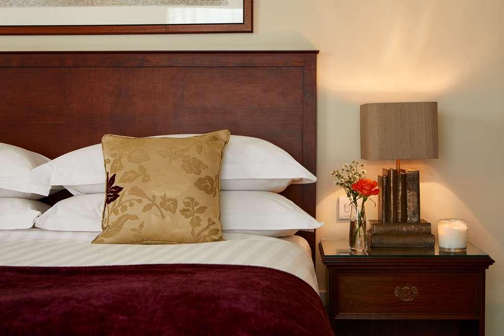 Macdonald Craxton Wood Hotel & Spa Ledsham  Room photo
