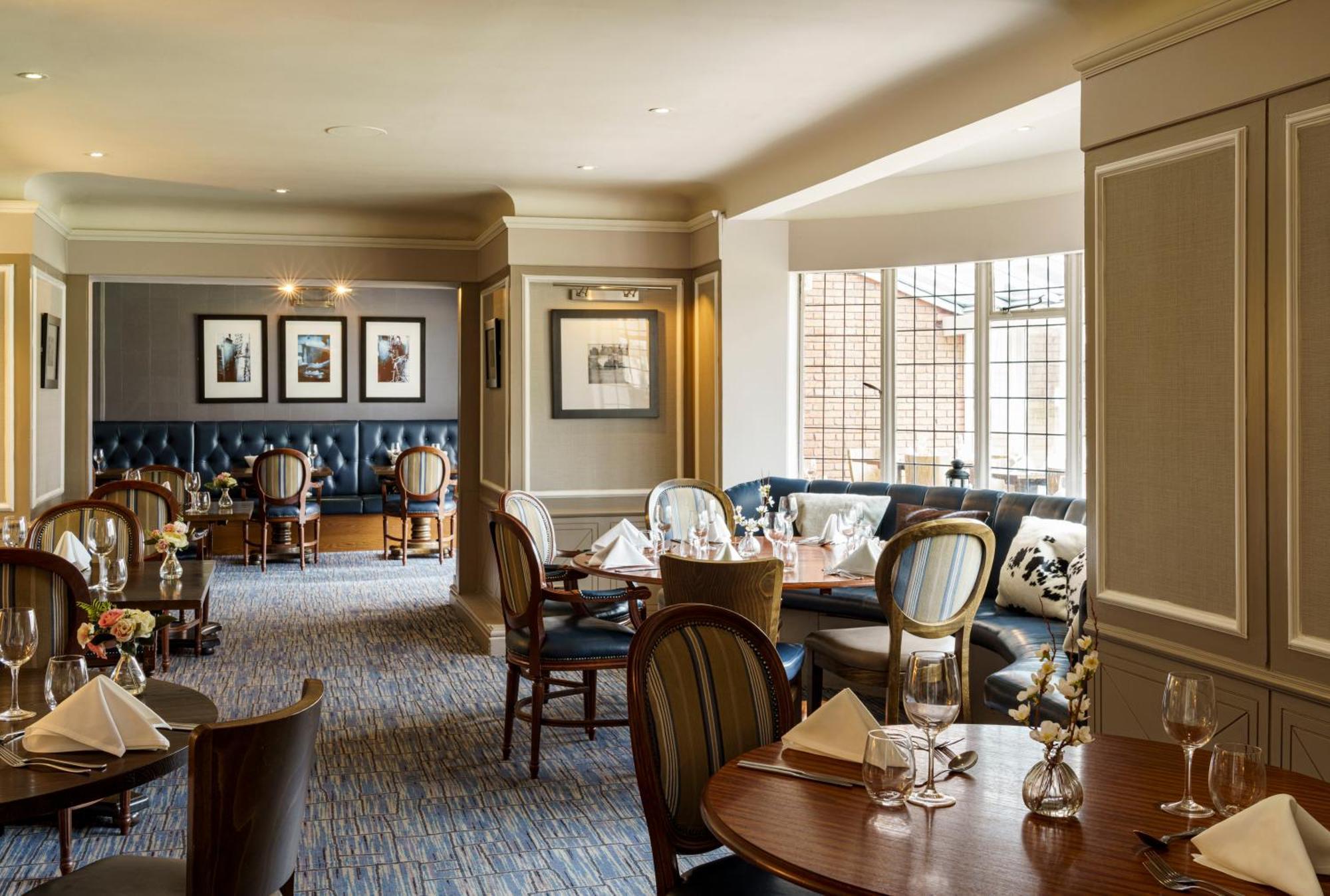 Macdonald Craxton Wood Hotel & Spa Ledsham  Exterior photo