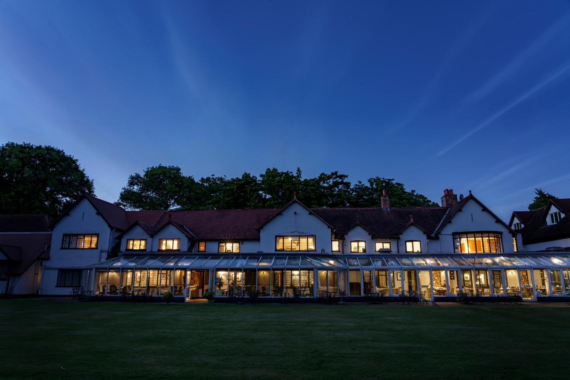 Macdonald Craxton Wood Hotel & Spa Ledsham  Exterior photo